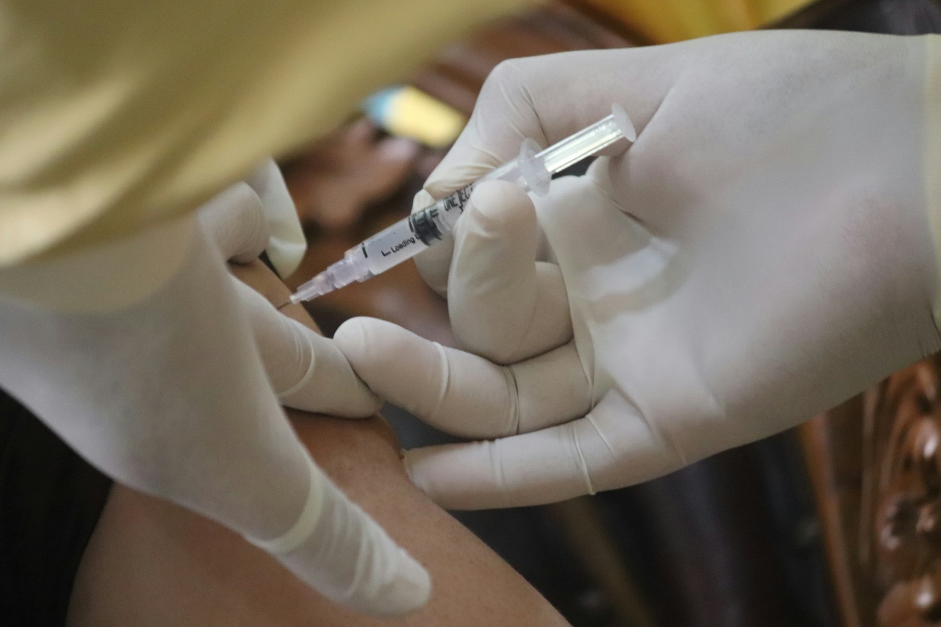 Desarrollan con IA un antígeno para una vacuna contra los coronavirus
